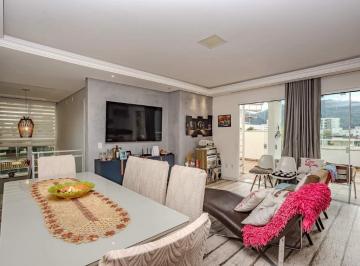 Comercial · 564m² · 7 Quartos · 3 Vagas · Edifício a venda no centro de Balneário Camboriú