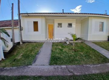 Casa · 48m² · 2 Quartos · 1 Vaga · Casa de 2 dormitórios, sala de estar, banheiro social, cozinha, área de serviço,