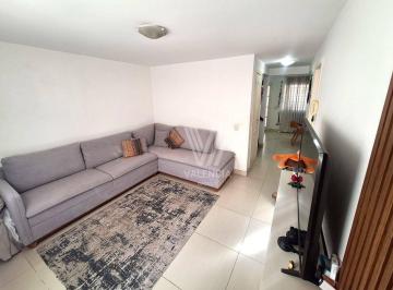 e626f84b47e1119ce5ab83312506ea2231e8ef51 · Sobrado em Condomínio Fechado no Uberaba | 3 Quartos | Suíte | Quintal Privativo