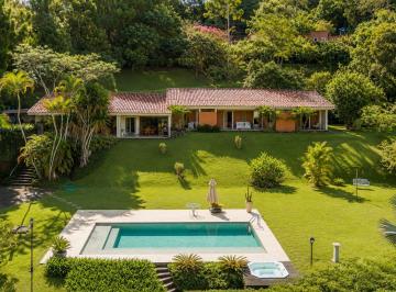 Casa · 700m² · 7 Quartos · 2 Vagas · Casa com 7 quartos em Itaipava, Petrópolis
