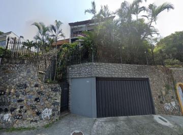 Casa de 7 quartos, Niterói · Leilão Exclusivo - Casa em São Francisco/Niterói - RJ