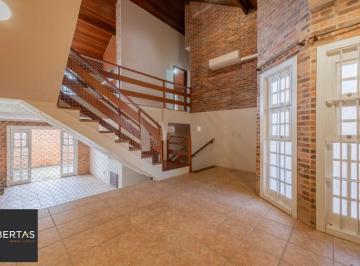 Casa · 197m² · 3 Quartos · 3 Vagas · Casa com 4 dormitórios, suíte, churrasqueira e 4 vagas