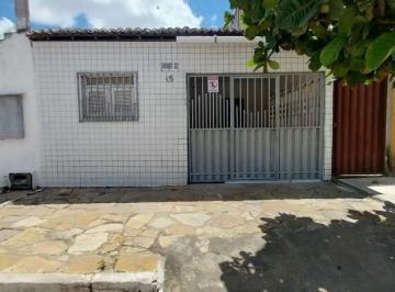 Casa · 2 Quartos · 1 Vaga · oportunidade de casa 2 quartos em bairro Aeroporto.