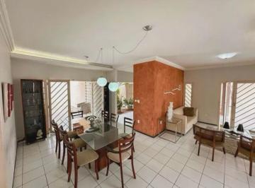 Casa de 3 quartos, Santo André · Casa de 212 m² com 3 quartos à venda no Jardim do Estádio, Santo André