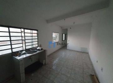 2da9334e107981e2ceb360cf596e54787cb0e407 · Casa em Vila, oferecendo um ambiente calmo e familiar. Com 1 dormitório, localizada próxima ao Super