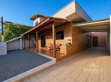 Casa 252m² Venda Cordeiros · Casa à Venda no Cordeiros em Itajaí com 3 Dormitórios e Renda Mensal
