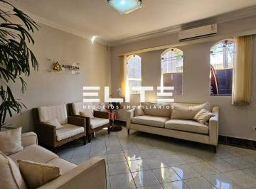 Casa · 200m² · 3 Quartos · 3 Vagas · Casa térrea com 200m²- Bairro Jardim,Santo André