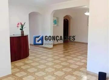 Casa · 283m² · 4 Quartos · 5 Vagas · Sobrado para aluguel em Santo André (Jardim) – 4 dorms, 1 suíte, 5 vagas