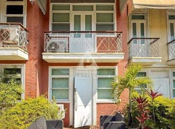 Casa · 200m² · 3 Quartos · 2 Vagas · Casa TRIPLEX em Cond Alto Padrão no Recreio dos Bandeirantes à venda