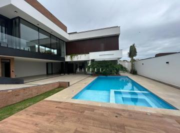 Casa · 395m² · 3 Quartos · 5 Vagas · Casa para alugar em Sorocaba, Jardim Guadalajara, com 3 suítes, com 395 m², Condomínio Castanheiras