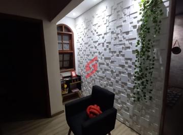 Casa · 150m² · 2 Quartos · 2 Vagas · Seu novo lar espera por você. Esta excelente residência une conforto, sofisti...