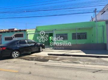 Casa · 200m² · 3 Quartos · 3 Vagas · QNJ 04 CASA 06-PROXIMA AVENIDA HELIO PRATES