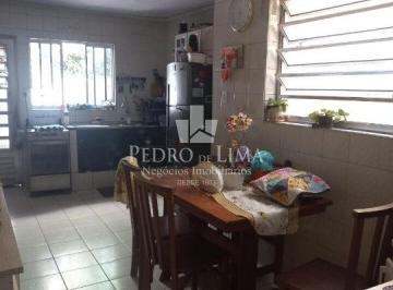 Casa · 280m² · 5 Quartos · 1 Vaga · Casa Assobrada com 3 Casas no mesmo Terreno na Ponte Rasa