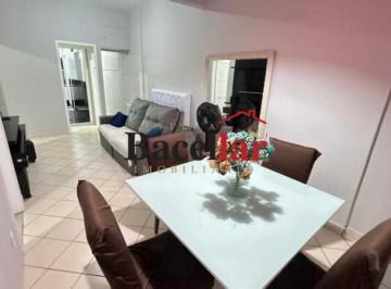 Apartamento · 70m² · 2 Quartos · 1 Vaga · Apartamento : Padrão / Residencial / Copacabana