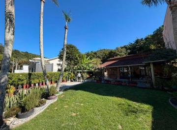 Casa · 139m² · 2 Quartos · 4 Vagas · CASA COM AMPLO ESPAÇO DE LAZER NA PRAIA DOS AMORES BALNEÁRIO CAMBORIÚ!!
