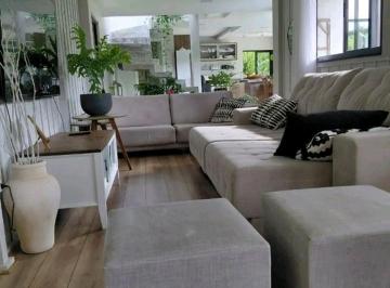 Casa · 250m² · 3 Quartos · 5 Vagas · SOBRADO MOBILIADO ALTO PADRÃO! 03 QUARTOS, SACADA, ÁREA GOURMET, HIDRO!!!