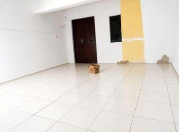 img0 · Casa com 3 Quarto(s) e 3 banheiro(s) para Alugar, 150 m² por R$ 1200 / Mês