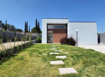35110b558b460488c2e67d48d05d8a4ce8b756b3 · CASA MODERNA NO JARDIM ESTÂNCIA BRASIL
