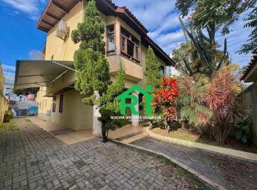 393e76039ff08b0f8eb89d511abb828b06958e39 · Casa com 4 quartos (1 suíte), 7 vagas à venda em Tombo, Guarujá