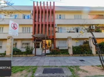 Apartamento · 76m² · 3 Quartos · Apartamento no bairro Auxiliadora de 3 dormitórios e amplo pátio PARA ALUGAR