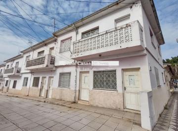 Casa · 65m² · 2 Quartos · 1 Vaga · Casa á Venda com 2 Quartos no Centro de Sorocaba/SP