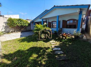 Casa · 120m² · 3 Quartos · 3 Vagas · 448C - Casa com amplo terreno lado mar no Balneário Marissol