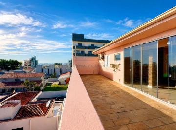 Apartamento · 120m² · 3 Quartos · 1 Vaga · Cobertura com vista para o mar no Bairro Mar Grosso em Laguna-SC