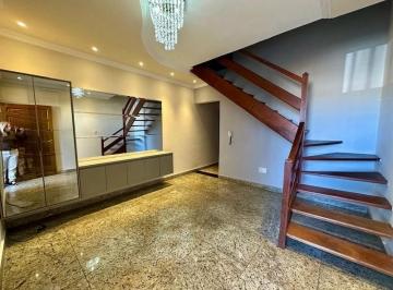 Casa · 149m² · 3 Quartos · 2 Vagas · CASA GEMINADA TRIPLEX INDIVIDUAL PARA LOCAÇÃO NO CABRAL| 03 QUARTOS | SUÍTE