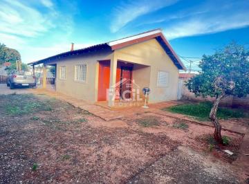 Casa · 150m² · 2 Quartos · 4 Vagas · Casa à venda no Guanandi, Campo Grande | 2 suítes, 150m²