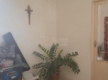 Casa · 194m² · 2 Quartos · 1 Vaga · Casa para venda em Centro de 194.00m² com 2 Quartos e 1 Garagem