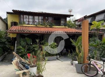 aae60102a635ff49d804f74732d350916f8c6672 · Casa com 4 dormitórios à venda, 210 m² por R$ 800.000,00 - Serra Grande - Niterói/RJ