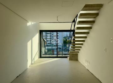 Apartamento · 51m² · 1 Quarto · Duplex com suíte, sacada e churrasqueira no Bom Fim
