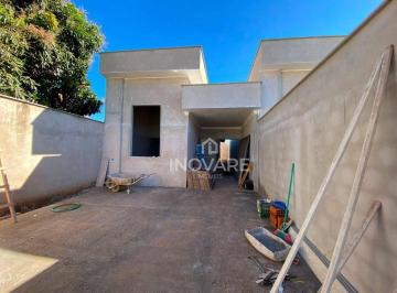 8b5126a588b84b5c65c9d6efeada672ec4a07d03 · Casa com 3 dormitórios à venda, 100 m² por R$ 370.000,00 - Setor Nossa Senhora da Saúde - Itumbiara/
