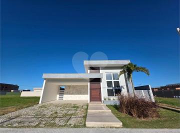Casa · 186m² · 3 Quartos · 2 Vagas · Condomínio com 3 quartos à venda em Ogiva - RJ