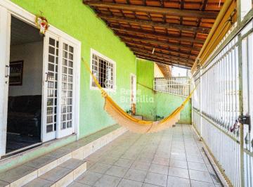Casa · 167m² · 4 Quartos · 5 Vagas · QE 9 | Casa Nascente - Térrea - Lote vazado | Guará