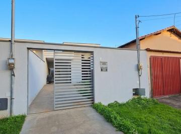 Casa de 2 quartos, Goiânia · Casa de 185 m² com 2 quartos à venda no Setor Urias Magalhães
