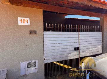 Casa · 70m² · 2 Quartos · 2 Vagas · Casa à Venda com 2 dormitórios em Terra Preta