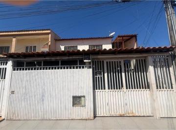 Casa · 199m² · 5 Quartos · Oportunidade Impérdivel na Q r 433; Sobrado Espaçoso com aréa Gourmet..