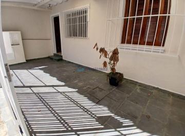 Casa · 70m² · 2 Quartos · 1 Vaga · Casa de villa na Chacara Inglesa.
