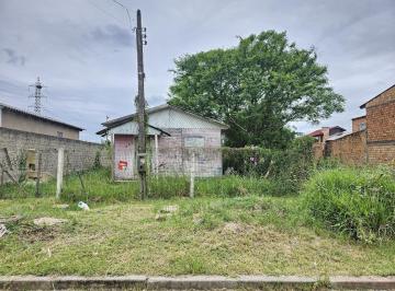 Terreno de 2 quartos, Porto Alegre · Terreno plano com Casa em Madeira 2d, 1Banh, Restinga, Porto Alegre