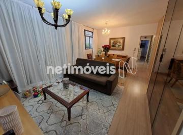 Sala · Apartamento com 3 quartos no Cruzeiro.