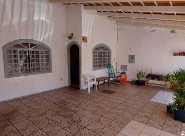 Casa de 3 quartos, Brasília · venda Casa Guará QE 26 3 quartos 2 vagas de garagem 120 metros de área total nascente