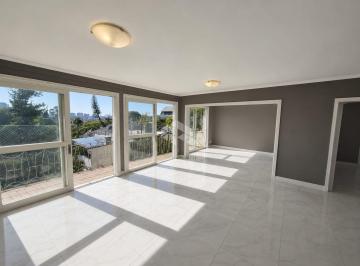 Apartamento · 171m² · 3 Quartos · 3 Vagas · Excelente apartamento amplo com 170,75 m² privativos, 3 dormit., suíte, living e
