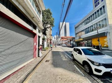 Comercial · 180m² · Prédio Comercial para alugar em Centro de 180.00m²