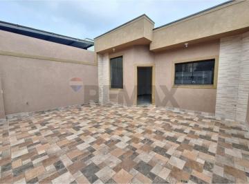 Casa · 99m² · 3 Quartos · 2 Vagas · Casa para alugar em Nova Cerejeira de 99.00m² com 3 Quartos, 2 Suites e 2 Garagens