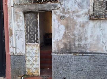 Casa de 3 quartos, Vitória · VENDE-SE CASA ANTIGA MÁ CONSERVAÇÃO