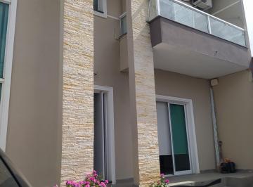 Casa en Venda de 3 quartos Loteamento Villa Branca · Vendo sobrado Villa Branca Jacareí