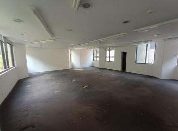 Comercial · 225m² · 4 Vagas · Sala comercial na Rua Geraldo Flausino Gomes, 61 - Conjunto 61 • 225 m²