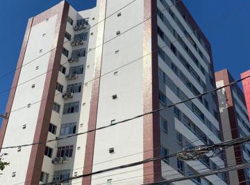 Apartamento de 3 quartos, Salvador · Apartamento 3/4 com suíte, andar intermediário, vista mar!!