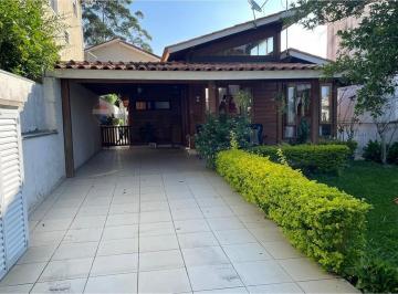 Casa · 138m² · 2 Quartos · 2 Vagas · Casa à venda no Aruã